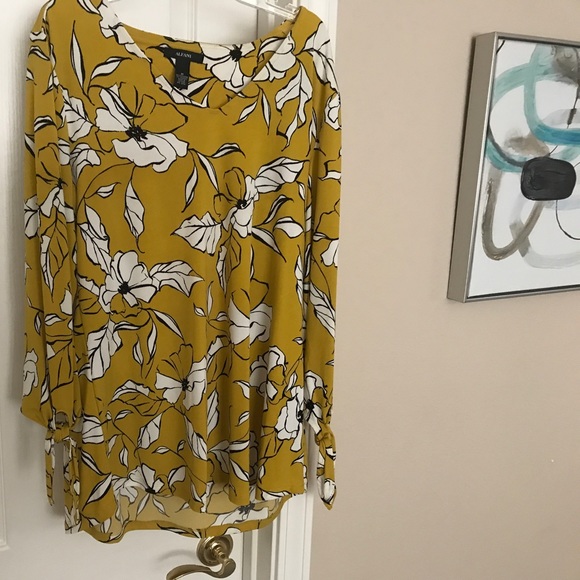 New Alfani top! - Picture 2 of 4